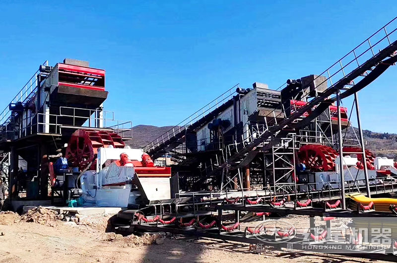 3臺(tái)洗砂機(jī)聯(lián)合作業(yè)