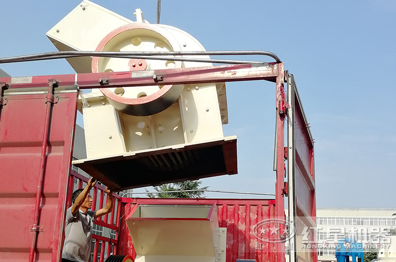 設備裝車發貨現場