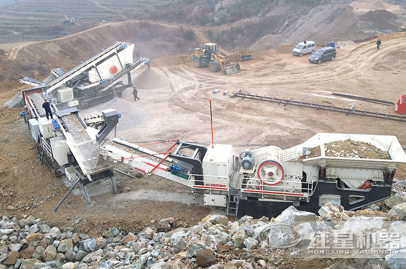 多臺移動破碎機(jī)組合生產(chǎn)