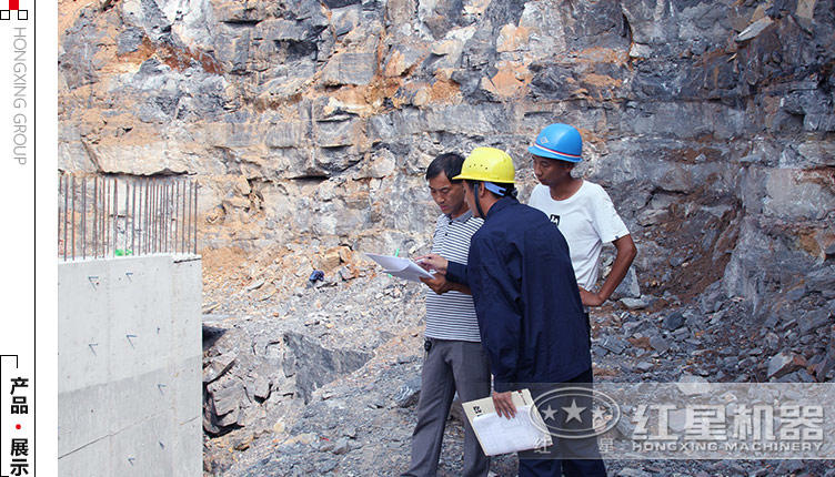 建筑垃圾破碎機(jī)安裝現(xiàn)場