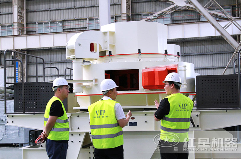 私人機(jī)制砂場(chǎng)違法嗎？開(kāi)辦機(jī)制砂廠要多少錢(qián)？