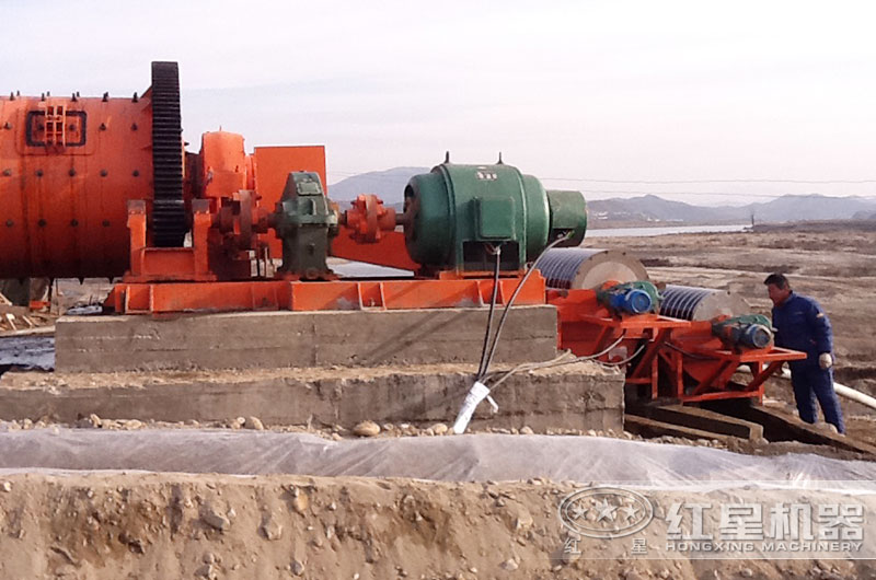 河沙磁選機作業(yè)現(xiàn)場